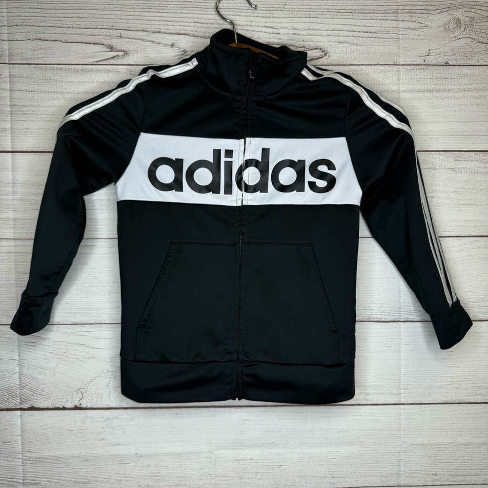 Kids Adidas Tracksuit Size 5